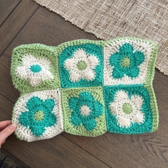 Flower Crochet Computer Laptop Sleeve Case - Picture 3 of 7